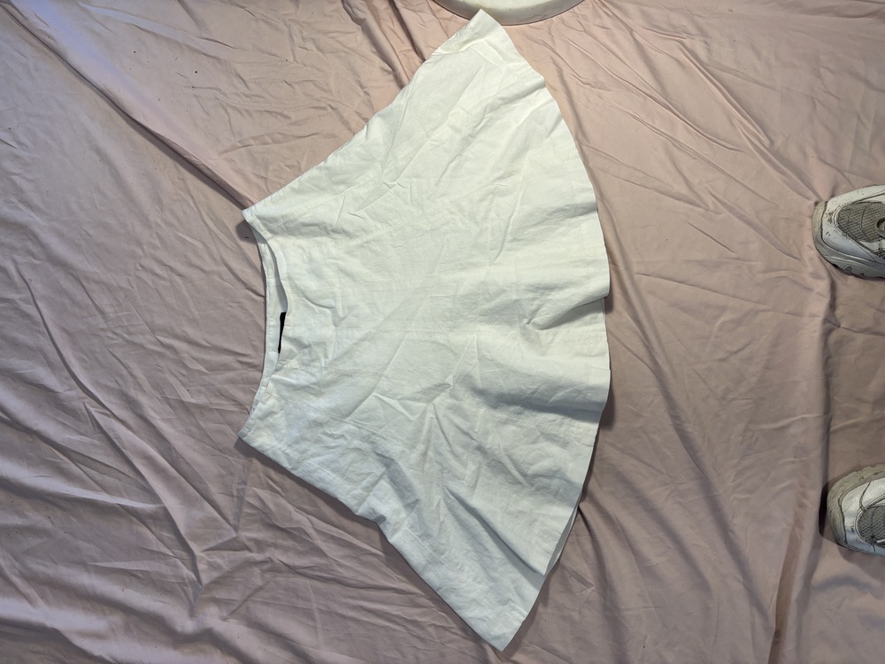 White House Black Market Skort